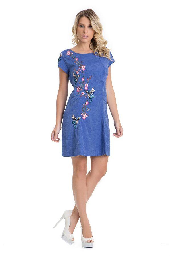 VESTIDO COM LAZO Y BORDADOS