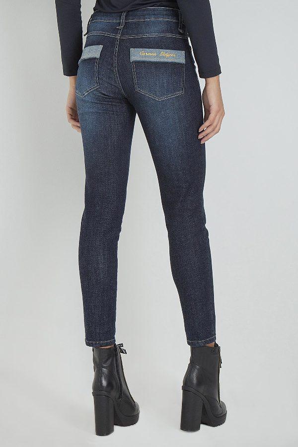 PANTALÓN SKINNY CON BORDADO