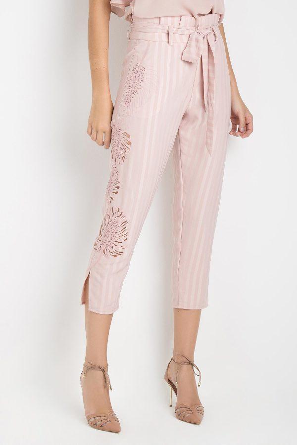 PANTALÓN CON BORDADO