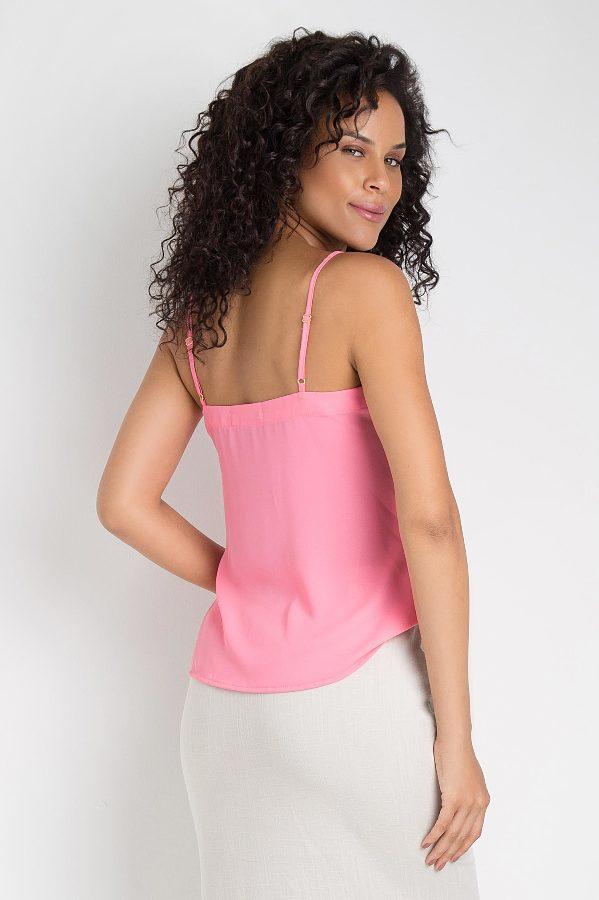 CAMISETA CON BOTONES