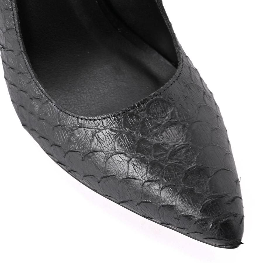 STILETTO