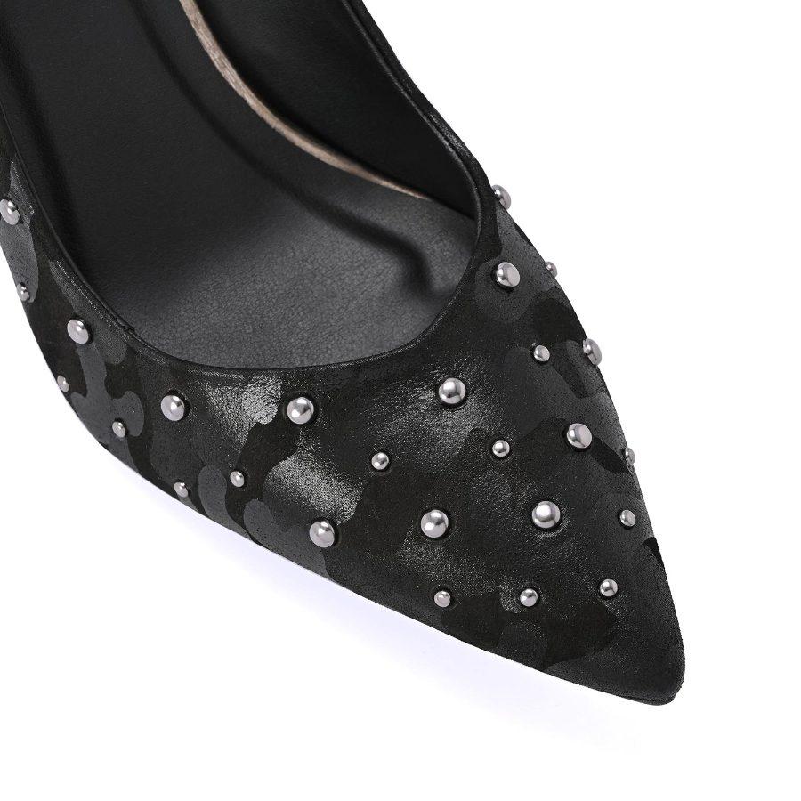 STILETTO CON TACHUELAS