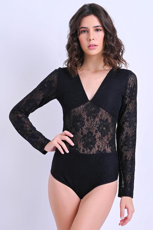 BODY ENCAJE CON APERTURAS ESPALDA