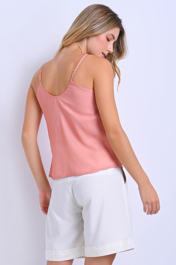 REGATA CON DETALLE BORDADO