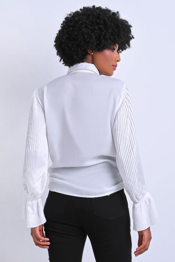 CAMISA CON MANGAS PLISADAS
