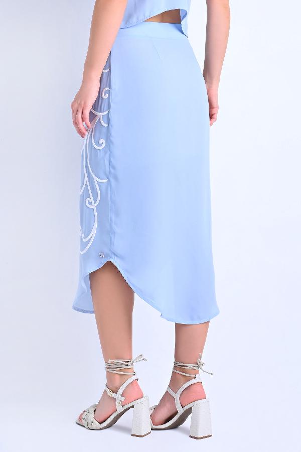 FALDA MIDI CON BORDADOS