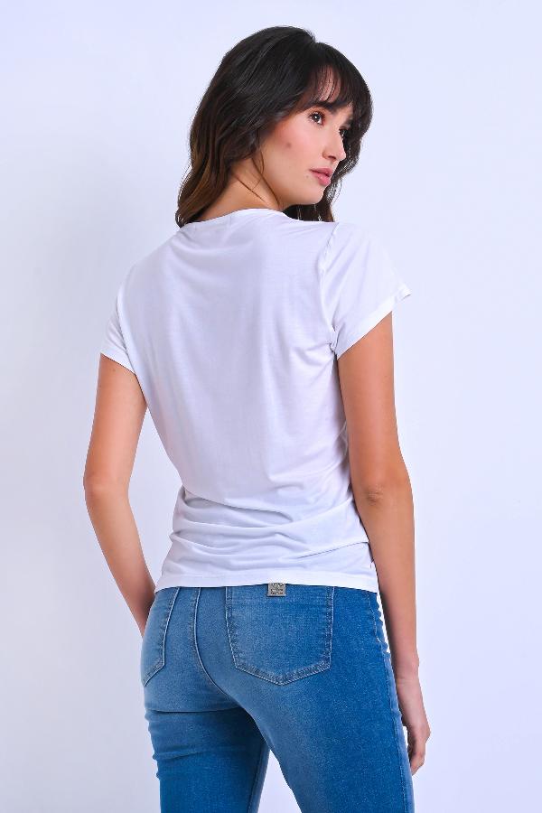 T-SHIRT BASICA CON HOT FIX