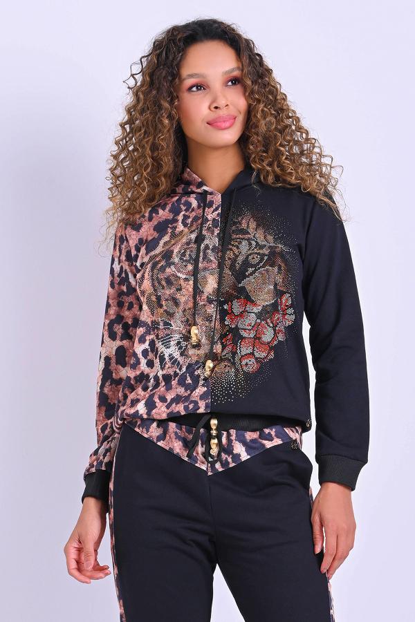 BLUSA CON APLIQUES
