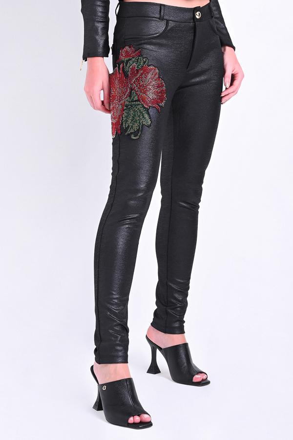 PANTALON SUPER SKINNY CON APLIQUES