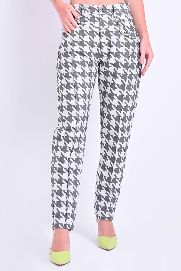 PANTALON CON APLIQUES