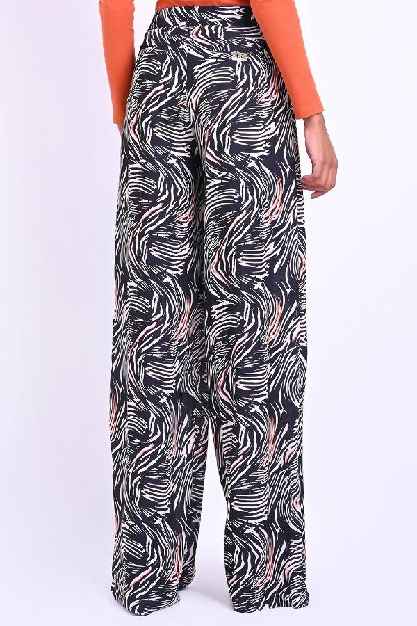 PANTALÓN ANCHO ABOTONADO