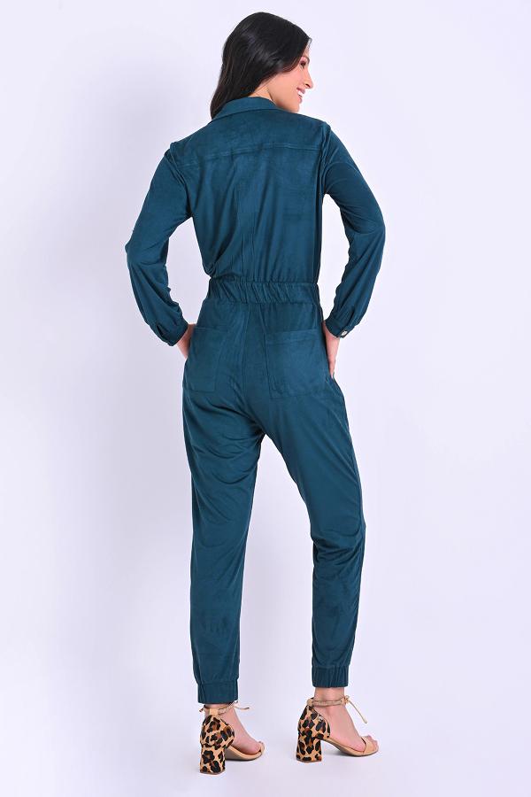 MONO CON CIERRE Y BOLSILLOS DIFERENCIADOS