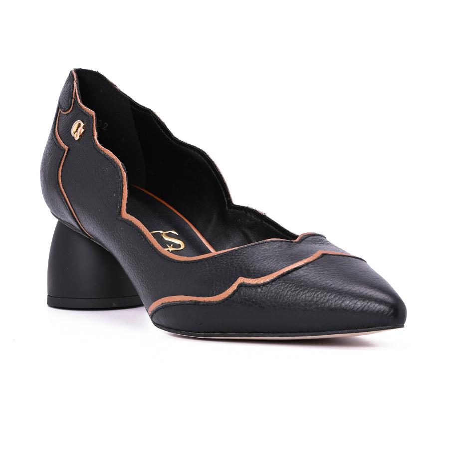 STILETTO