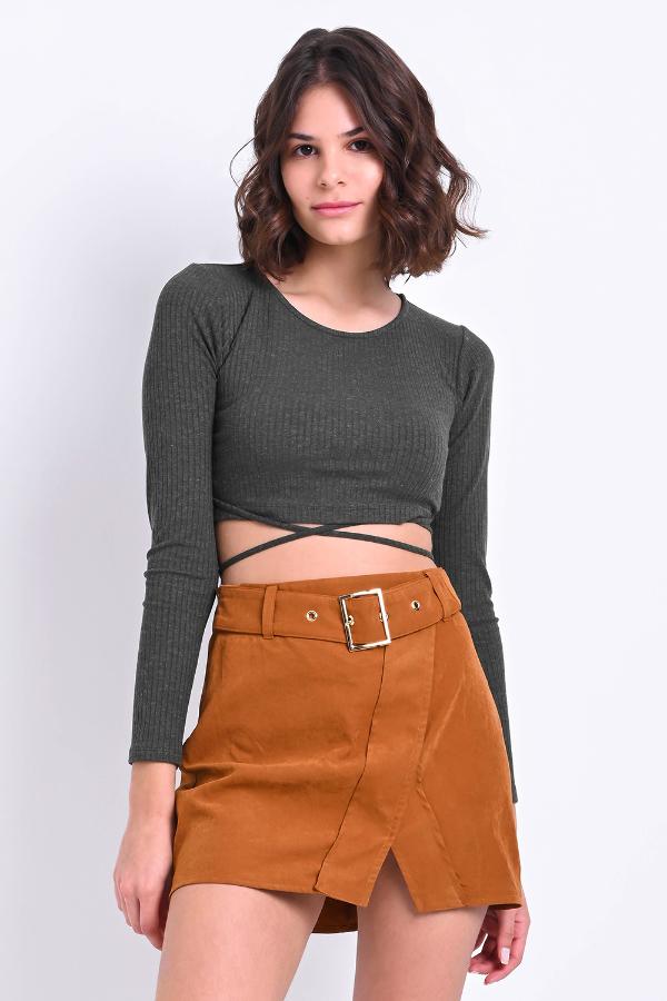 BLUSA CROPPED MANGA LARGA CON AMARRE