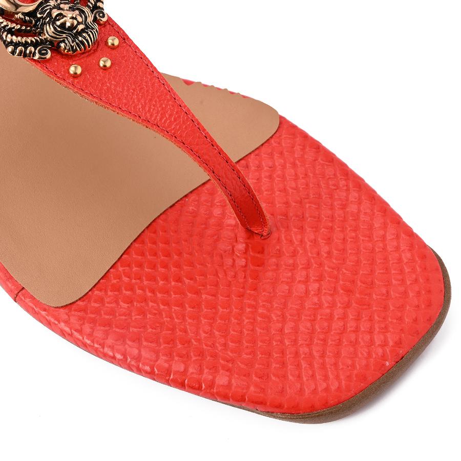 SANDALIA