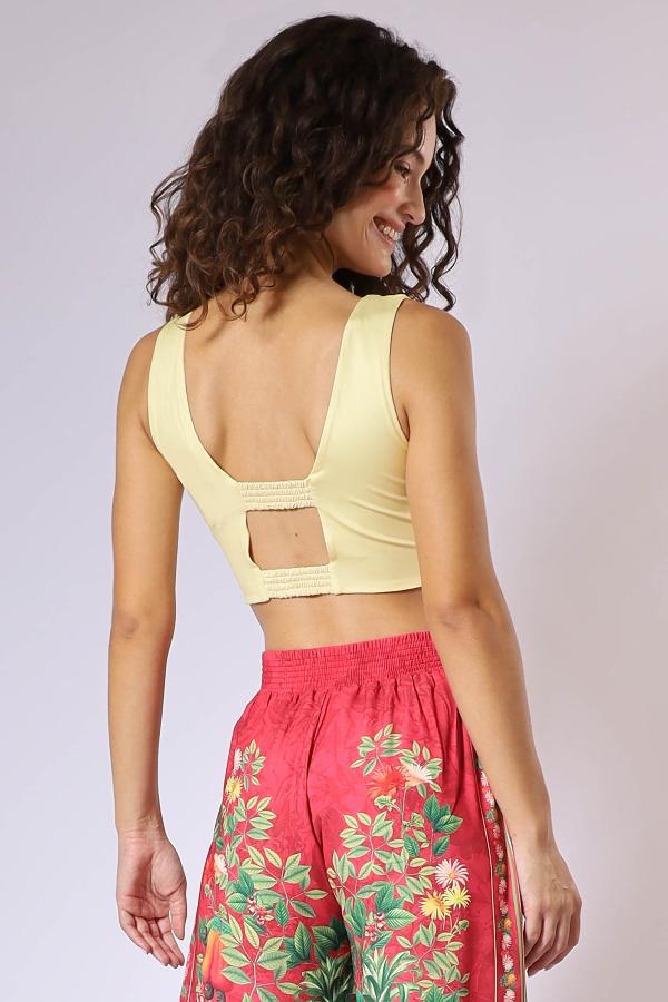 TOP CON DETALLE ELASTICO