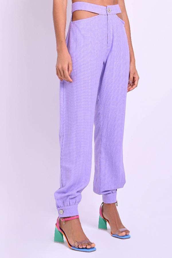 PANTALON CON ABERTURA