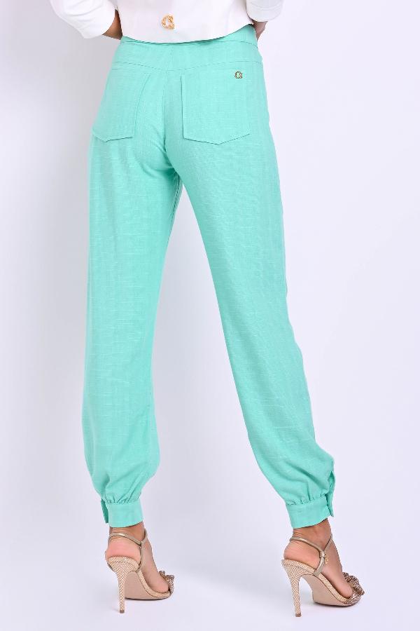 PANTALON CON ABERTURA