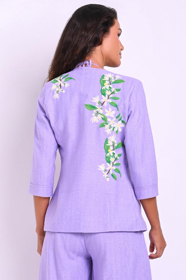 BLAZER CON BORDADO
