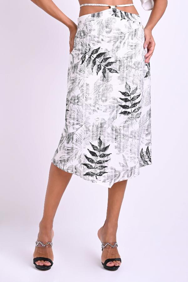 POLLERA CON AMARRACIONES