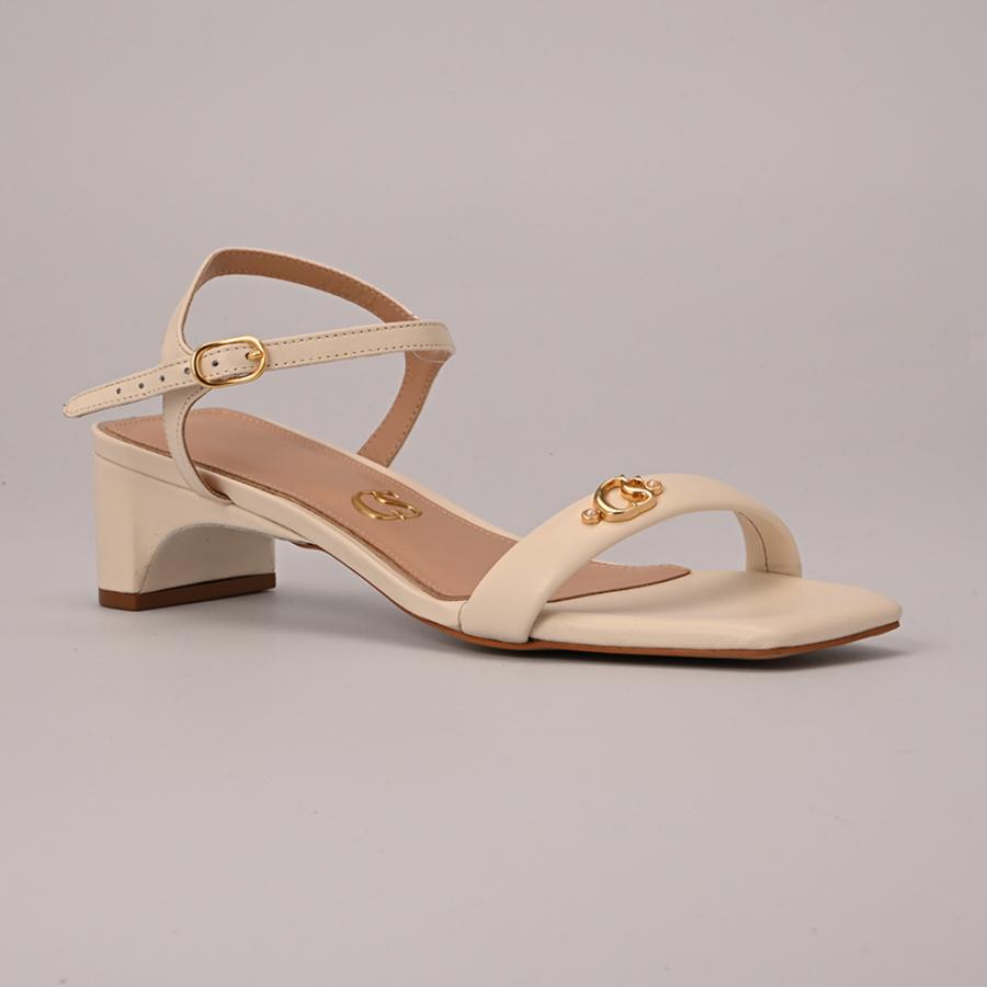 SANDALIA