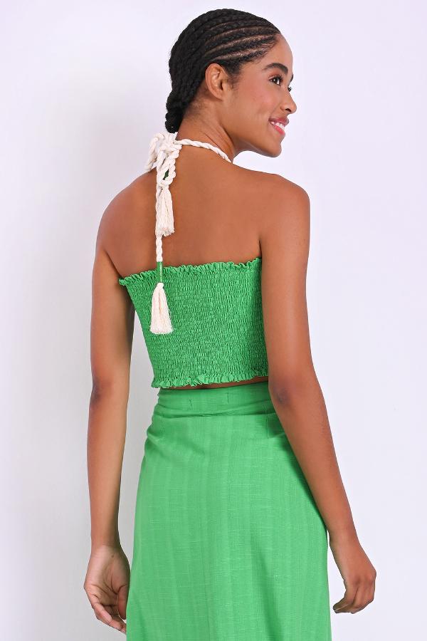 TOP TOMARA CAIA CON METAL