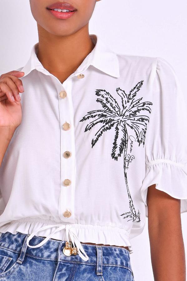 CAMISA CROPPED CON BORDADOS Y AMARRE